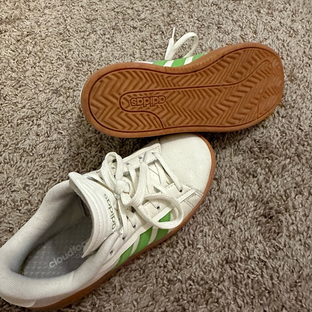 Adidas Sombas